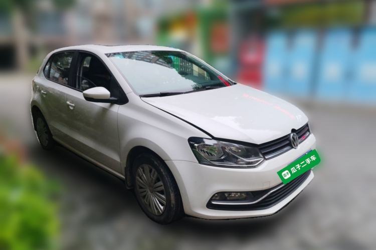 Used Volkswagen Polo 2016 1.6L Automatic Comfort Model Front Right 45 Deg