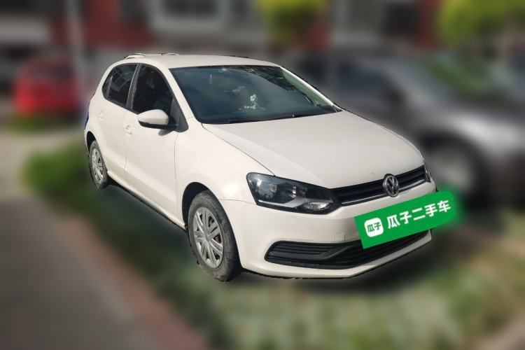 Used Volkswagen Polo 2016 1.4L Automatic Trendy Model Front Right 45 Deg