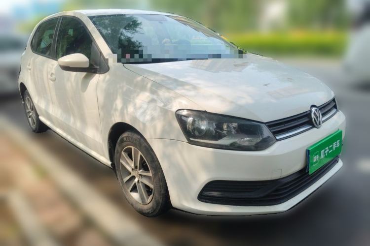 Used Volkswagen Polo 2016 1.4L Manual Fashion Model Front Right 45 Deg