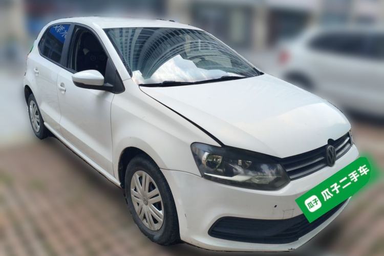 Used Volkswagen Polo 2016 1.4L Manual Fashion Model Front Right 45 Deg