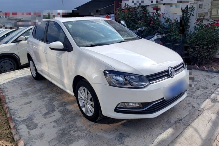 Used Volkswagen Polo 2016 1.6L Automatic Comfort Model Front Right 45 Deg