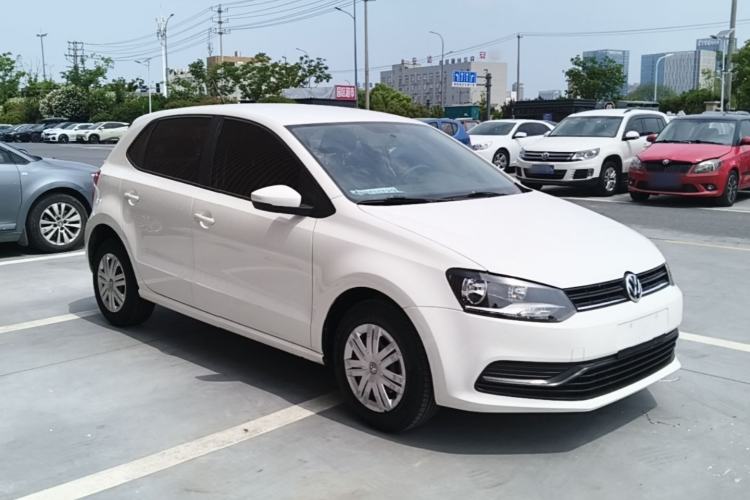 Used Volkswagen Polo 2016 1.4L Automatic Trendy Model Front Right 45 Deg