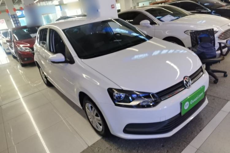Used Volkswagen Polo 2016 1.4L Automatic Trendy Model Front Right 45 Deg