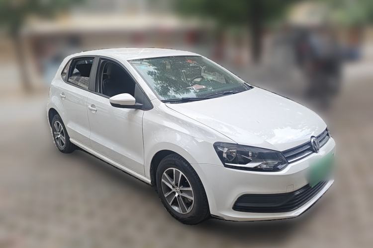 Used Volkswagen Polo 2016 1.4L Automatic Trendy Model Front Right 45 Deg