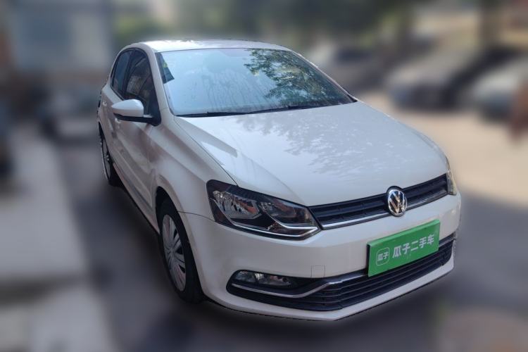 Used Volkswagen Polo 2016 1.6L Automatic Comfort Model Front Right 45 Deg