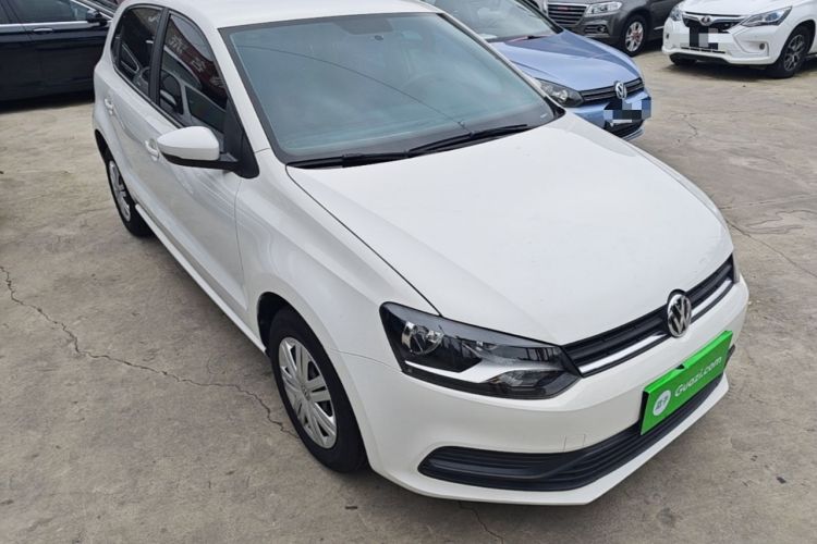 Used Volkswagen Polo 2016 1.4L Automatic Trendy Model Front Right 45 Deg