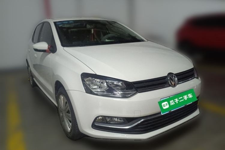 Used Volkswagen Polo 2016 1.6L Automatic Comfort Model Front Right 45 Deg