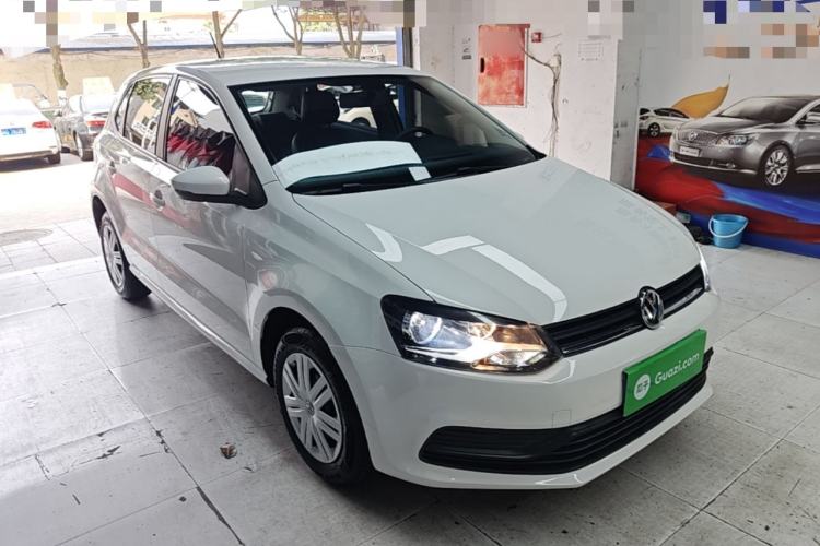 Used Volkswagen Polo 2016 1.4L Manual Fashion Model Front Right 45 Deg