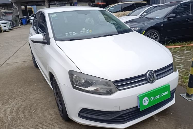 Used Volkswagen Polo 2016 1.4L Automatic Trendy Model Front Right 45 Deg