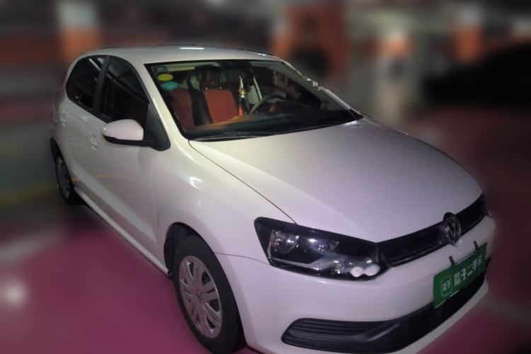 Used Volkswagen Polo 2016 1.4L Automatic Trendy Model Front Right 45 Deg