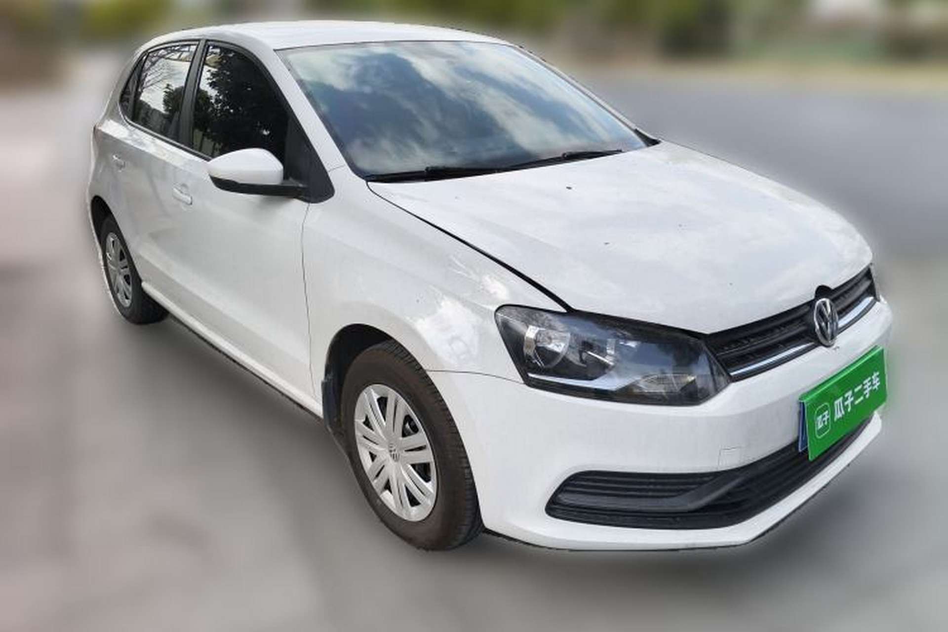 Used Volkswagen Polo 2016 1.4L Manual Fashion Model Front Right 45 Deg
