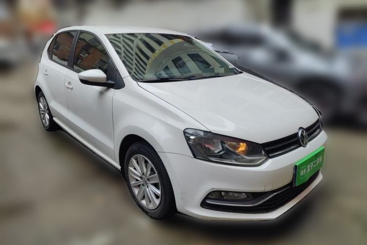 Used Volkswagen Polo 2016 1.6L Automatic Comfort Model Front Right 45 Deg