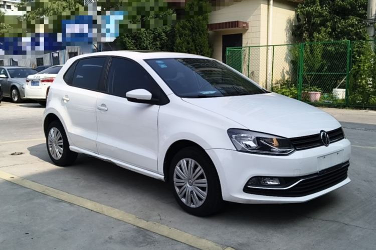 Used Volkswagen Polo 2016 1.6L Automatic Comfort Model Front Right 45 Deg