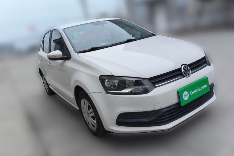 Used Volkswagen Polo 2016 1.4L Automatic Trendy Model Front Right 45 Deg