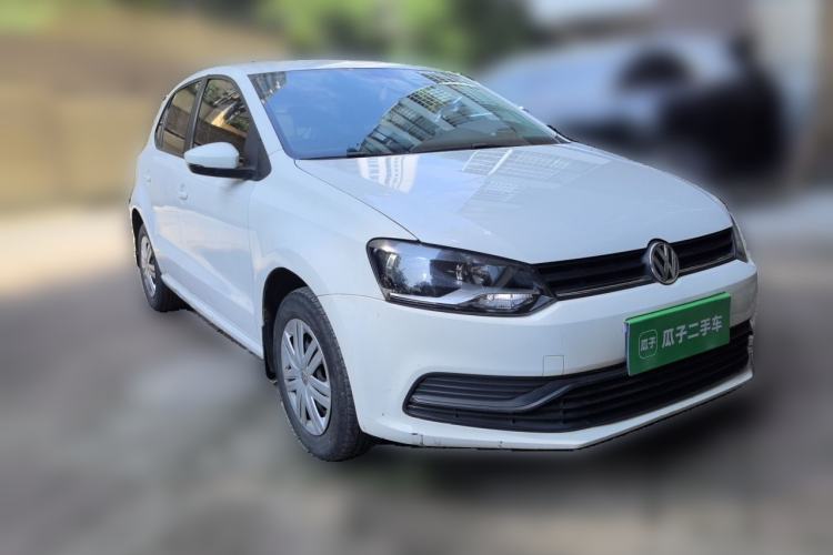 Used Volkswagen Polo 2016 1.4L Automatic Trendy Model Front Right 45 Deg