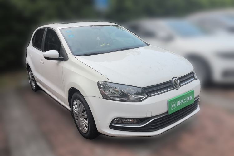 Used Volkswagen Polo 2016 1.6L Automatic Comfort Model Front Right 45 Deg