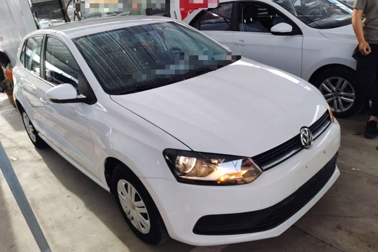 Used Volkswagen Polo 2016 1.4L Automatic Trendy Model Front Right 45 Deg