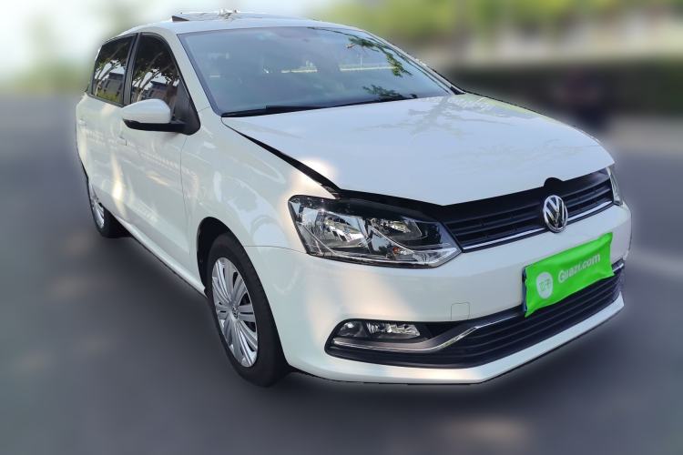 Used Volkswagen Polo 2016 1.6L Automatic Comfort Model Front Right 45 Deg
