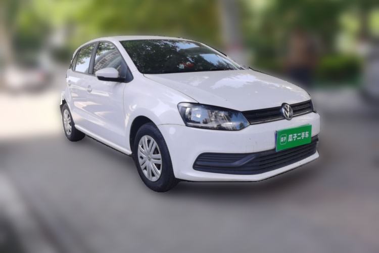 Used Volkswagen Polo 2016 1.4L Manual Fashion Model Front Right 45 Deg