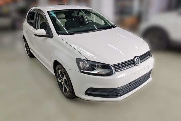 Used Volkswagen Polo 2016 1.4L Automatic Trendy Model Front Right 45 Deg