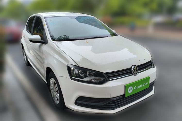 Used Volkswagen Polo 2016 1.4L Automatic Trendy Model Front Right 45 Deg