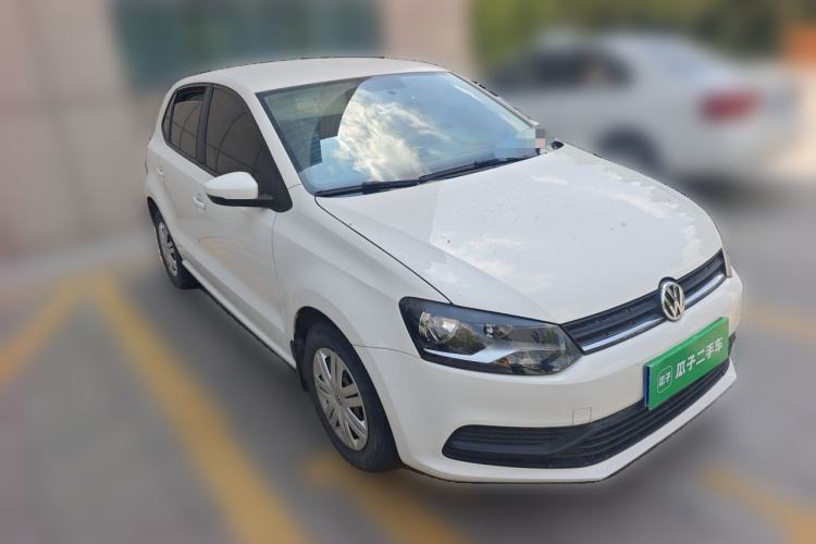 Used Volkswagen Polo 2016 1.4L Automatic Trendy Model Front Right 45 Deg
