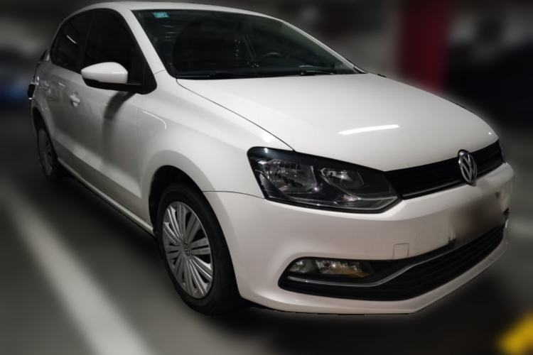 Used Volkswagen Polo 2016 1.6L Automatic Comfort Model Front Right 45 Deg