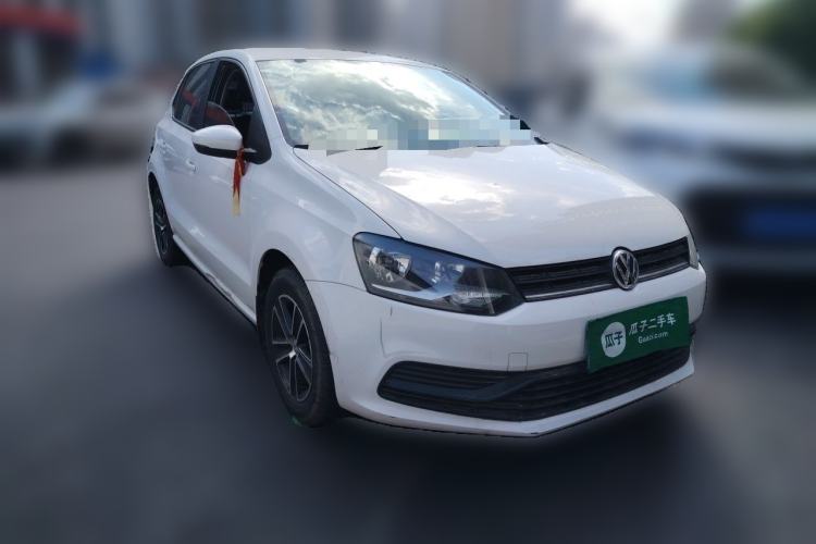 Used Volkswagen Polo 2016 1.4L Manual Fashion Model Front Right 45 Deg