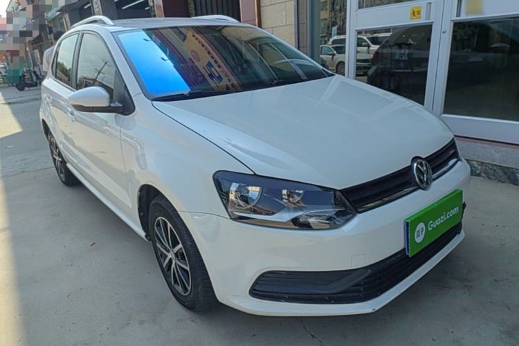 Used Volkswagen Polo 2016 1.4L Automatic Trendy Model Front Right 45 Deg