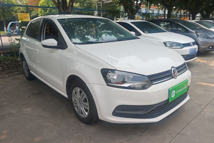 Used Volkswagen Polo 2016 1.4L Automatic Trendy Model Front Right 45 Deg