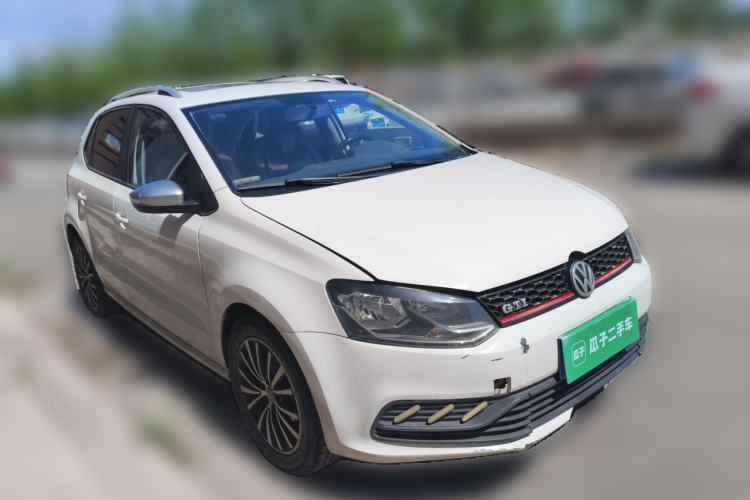 Used Volkswagen Polo 2016 1.4L Automatic Trendy Model Front Right 45 Deg