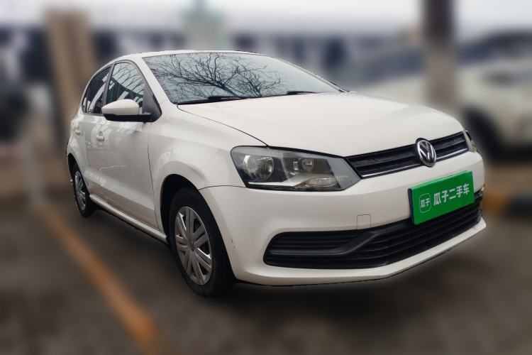 Used Volkswagen Polo 2016 1.4L Automatic Trendy Model Front Right 45 Deg
