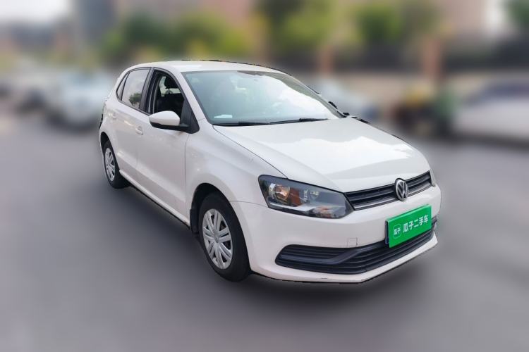 Used Volkswagen Polo 2016 1.4L Automatic Trendy Model Front Right 45 Deg