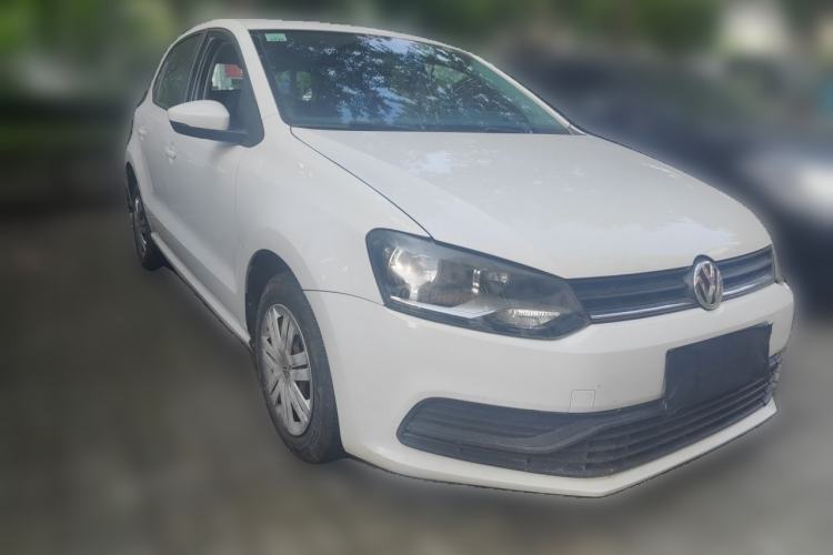 Used Volkswagen Polo 2016 1.4L Automatic Trendy Model Front Right 45 Deg