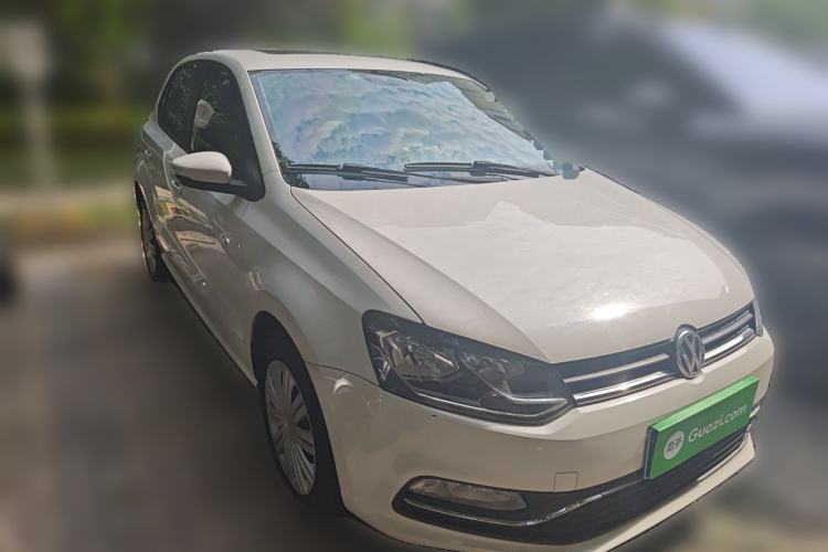 Used Volkswagen Polo 2016 1.6L Automatic Comfort Model Front Right 45 Deg