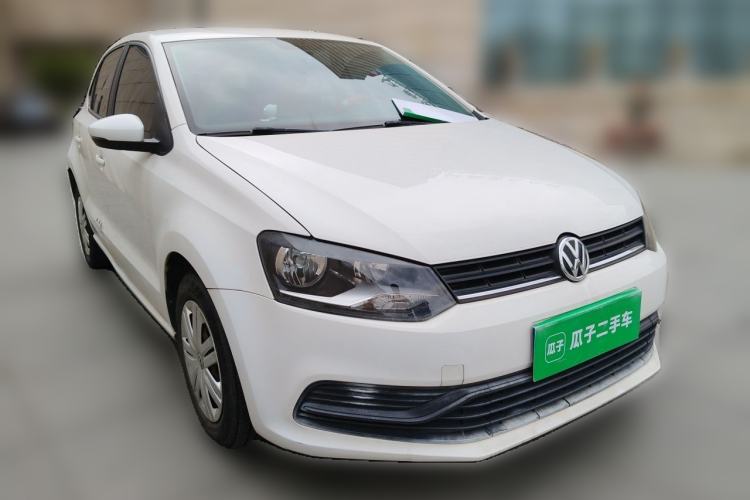 Used Volkswagen Polo 2016 1.4L Automatic Trendy Model Front Right 45 Deg