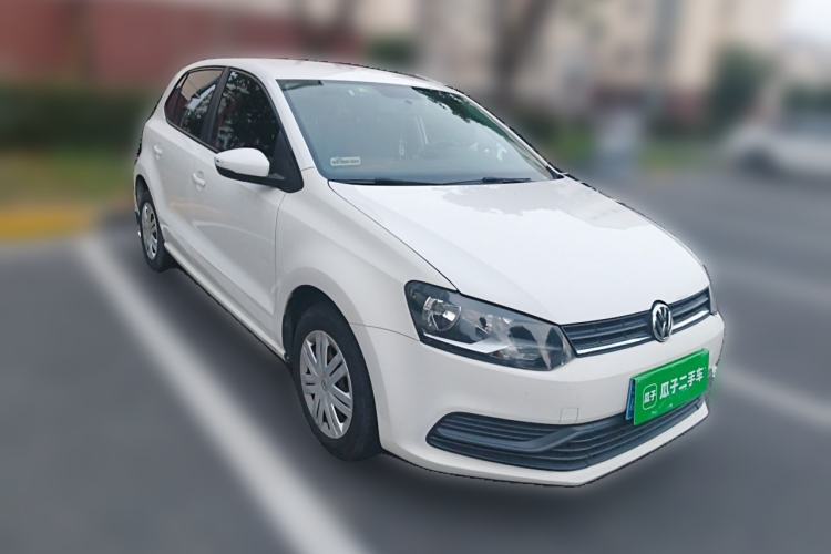 Used Volkswagen Polo 2016 1.4L Automatic Trendy Model Front Right 45 Deg