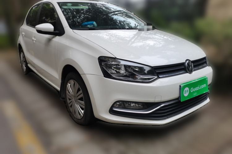 Used Volkswagen Polo 2016 1.6L Automatic Comfort Model Front Right 45 Deg