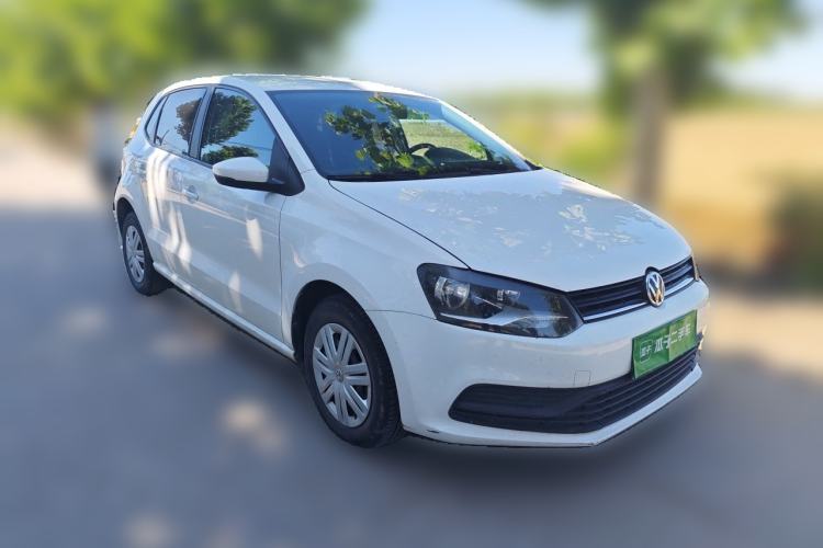 Used Volkswagen Polo 2016 1.4L Automatic Trendy Model Front Right 45 Deg