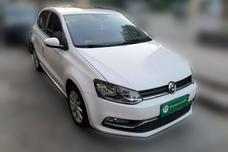 Used Volkswagen Polo 2016 1.6L Automatic Comfort Model Front Right 45 Deg
