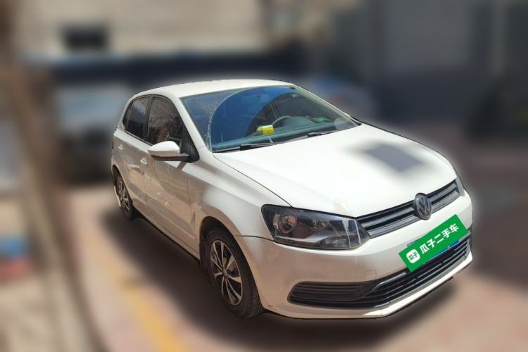 Used Volkswagen Polo 2016 1.4L Manual Fashion Model Front Right 45 Deg
