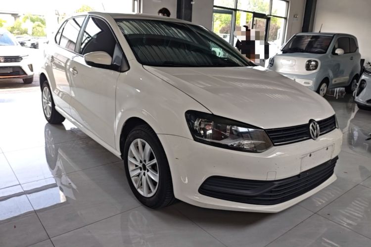 Used Volkswagen Polo 2016 1.4L Automatic Trendy Model Front Right 45 Deg