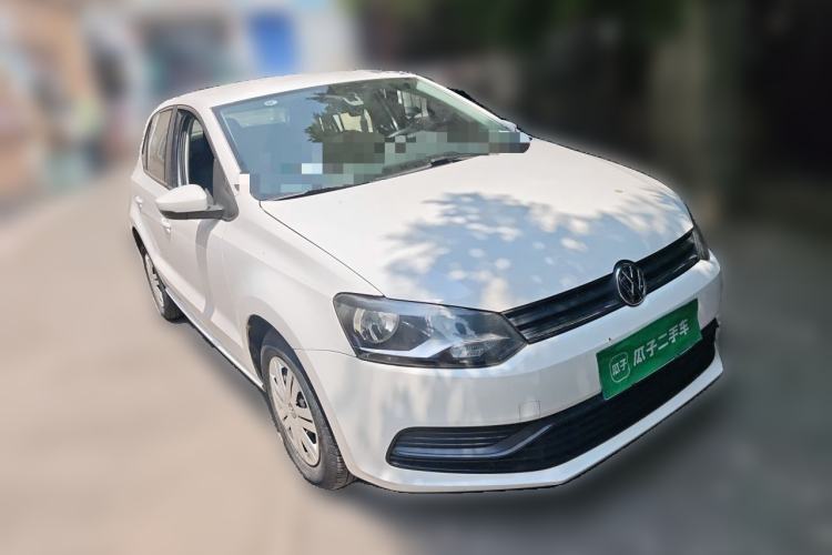 Used Volkswagen Polo 2016 1.4L Manual Fashion Model Front Right 45 Deg