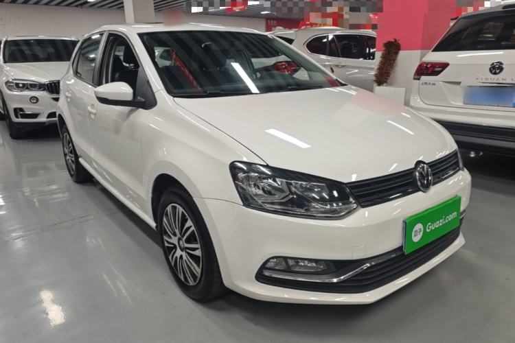 Used Volkswagen Polo 2016 1.6L Automatic Comfort Model Front Right 45 Deg