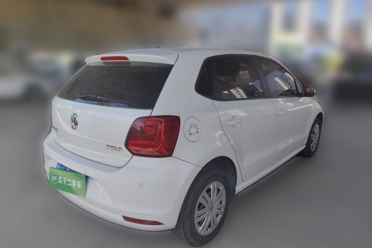 Used Volkswagen Polo 2016 1.4L Automatic Trendy Model Front Right 45 Deg