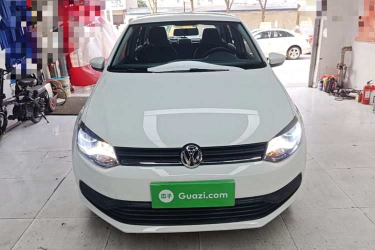 Used Volkswagen Polo 2016 1.4L Manual Fashion Model Front