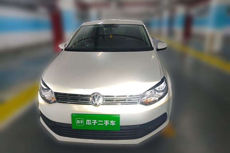 Used Volkswagen Polo 2016 1.4L Manual Fashion Model Front