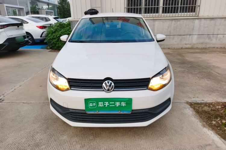 Used Volkswagen Polo 2016 1.4L Manual Fashion Model Front