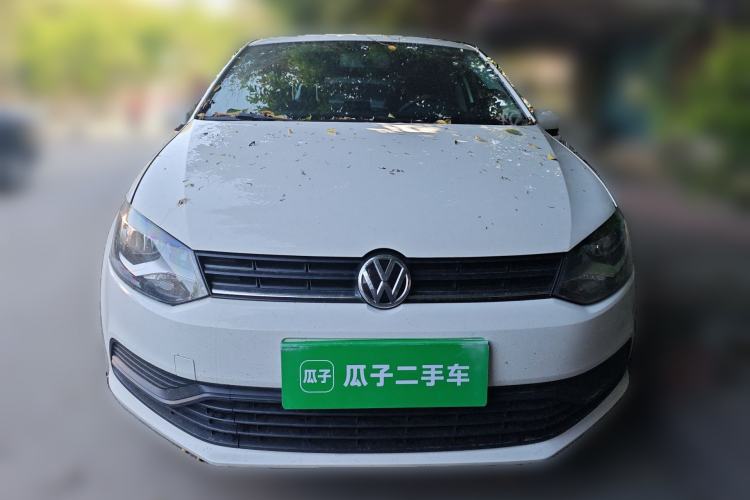 Used Volkswagen Polo 2016 1.4L Manual Fashion Model Front
