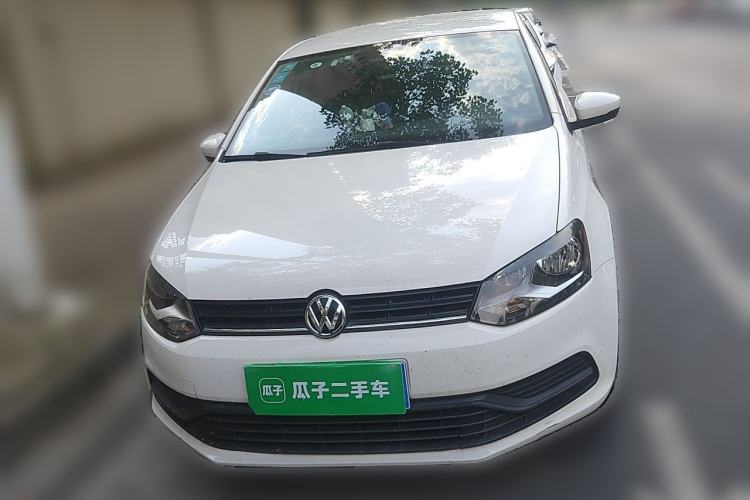 Used Volkswagen Polo 2016 1.4L Manual Fashion Model Front